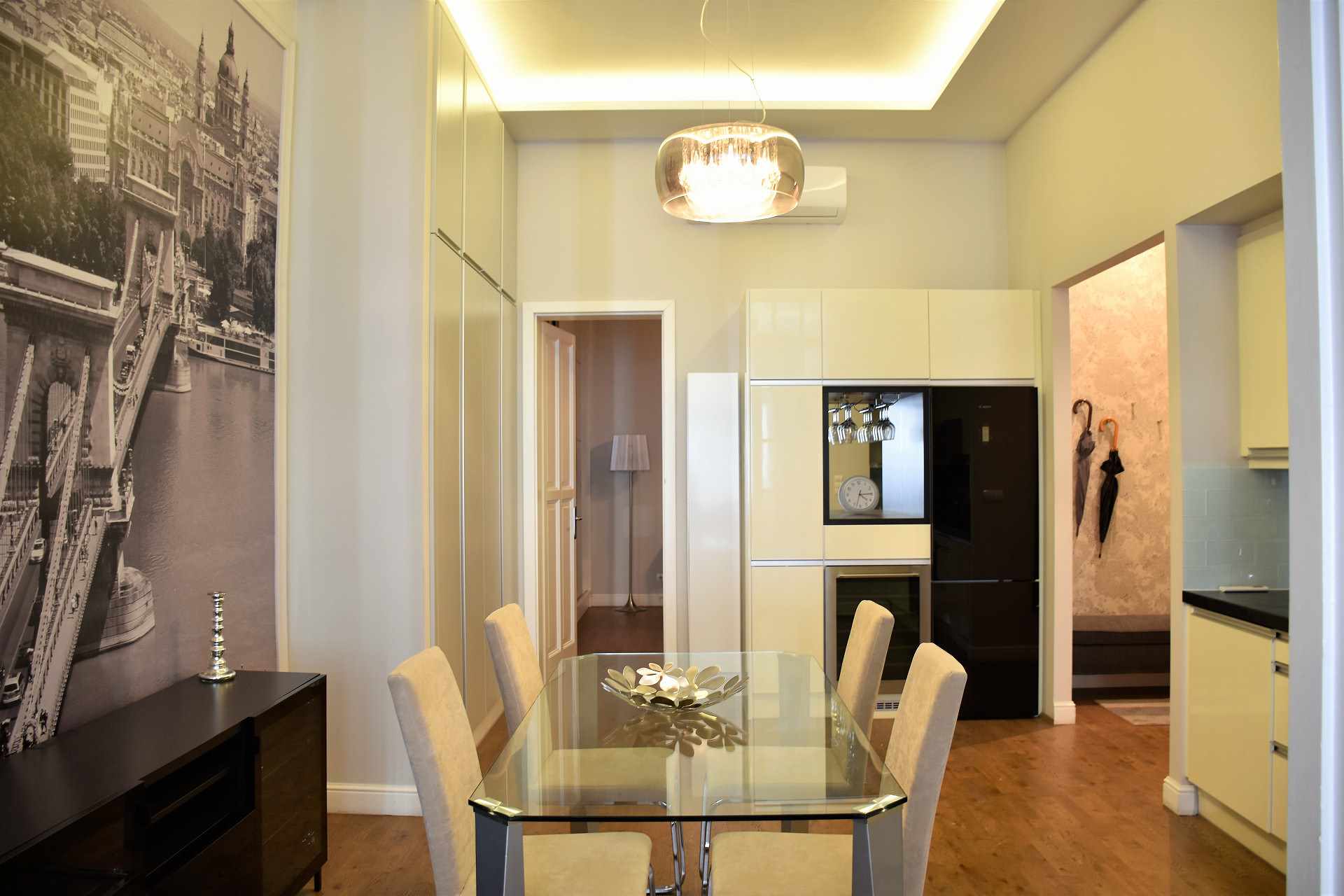 budapes-real-estate-luxury-exlusive-apartment-for-sale-near-danube-deaksquare-district511
