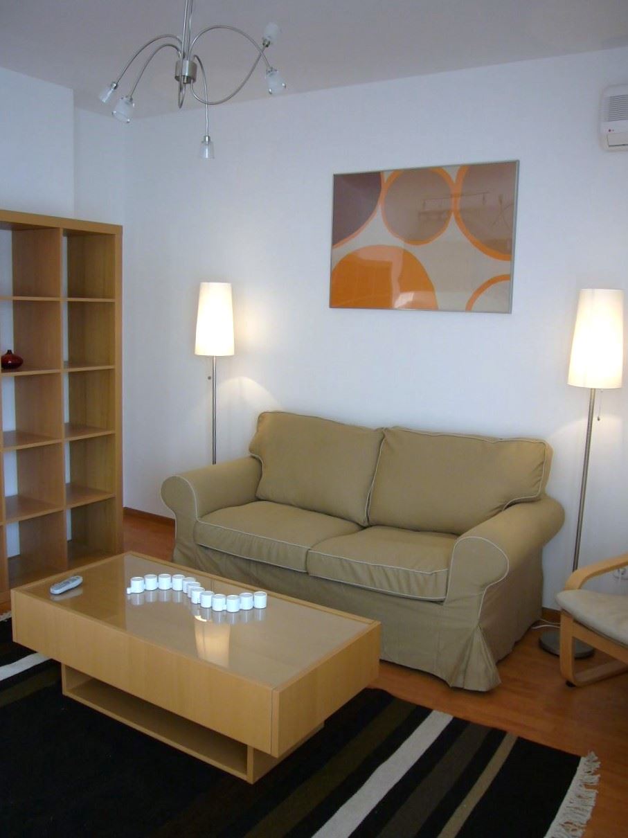 budapest-property-rental-downtown-cheap-budget-studentrental-near-vet-university-szent-istvn-top-floor-apartment-for-rent-with-terrace-balcony3