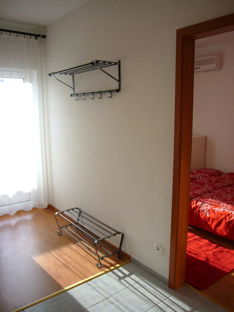 budapest-property-rental-downtown-cheap-budget-studentrental-near-vet-university-szent-istvn-top-floor-apartment-for-rent-with-terrace-balcony4