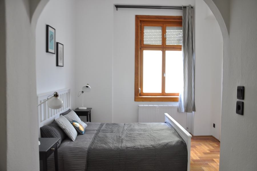 budapest-rental-luxurious-panoramic-view-danube-property-for-rent-long-term-riverview-high-floor-apartment-for-rent-2-bedroom-with-terrace-vi48