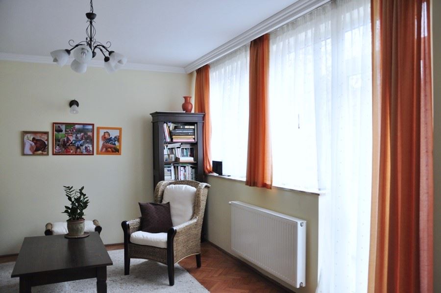 budapestrent-cheap-2-bedroom-apartment-for-rent-district-6-near-veterinary-university-szent-istvan-flat-with-balcony-terrace8
