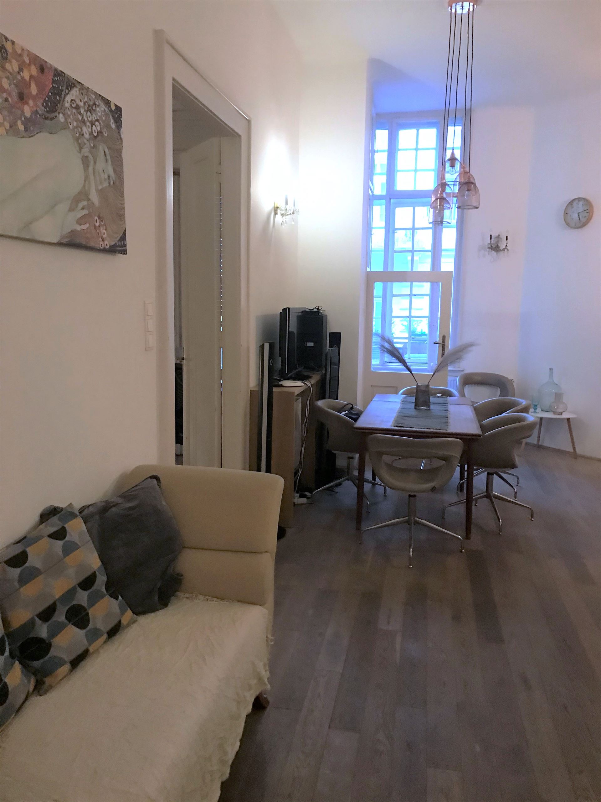 budapestrental-3-bedroom-apartment-for-rent-with-terrace-balcony-near-deak-ter6