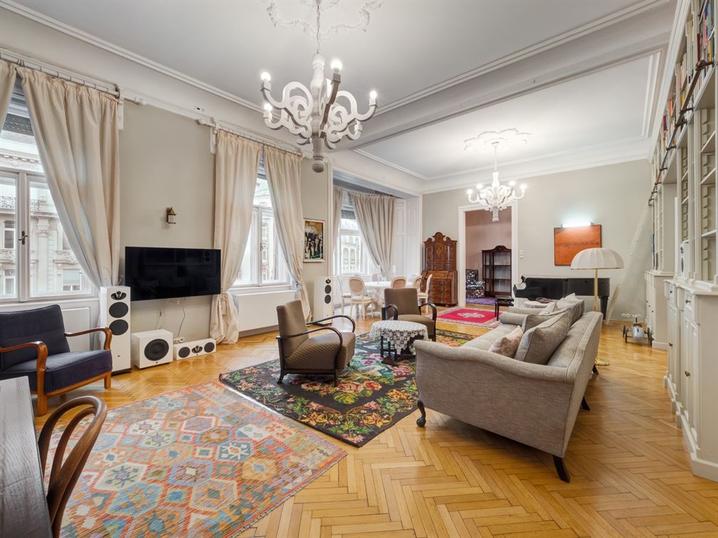 budapestrental-luxury-property-rental-long-term-gellert-hill-flat-for-rent-exclusive-luxurious-apartment-for-rent-with-view4
