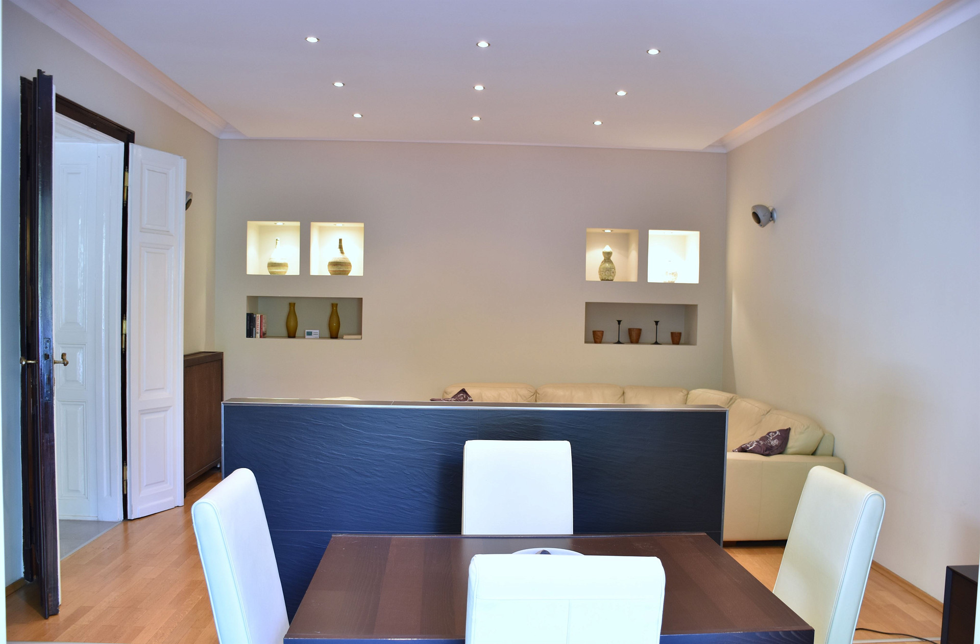 budapetrental-property-for-rent-diplomatic-area-near-andrassy-flat-rental-with-large-terrace-near-city-park25
