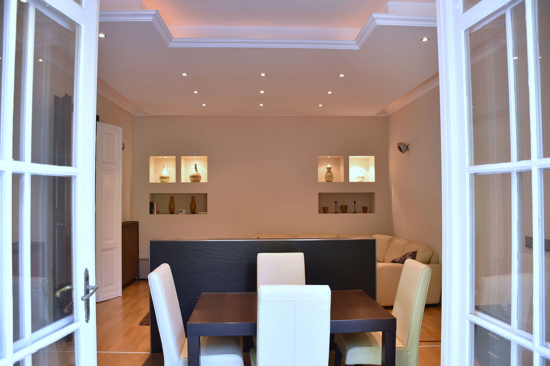 budapetrental-property-for-rent-diplomatic-area-near-andrassy-flat-rental-with-large-terrace-near-city-park26