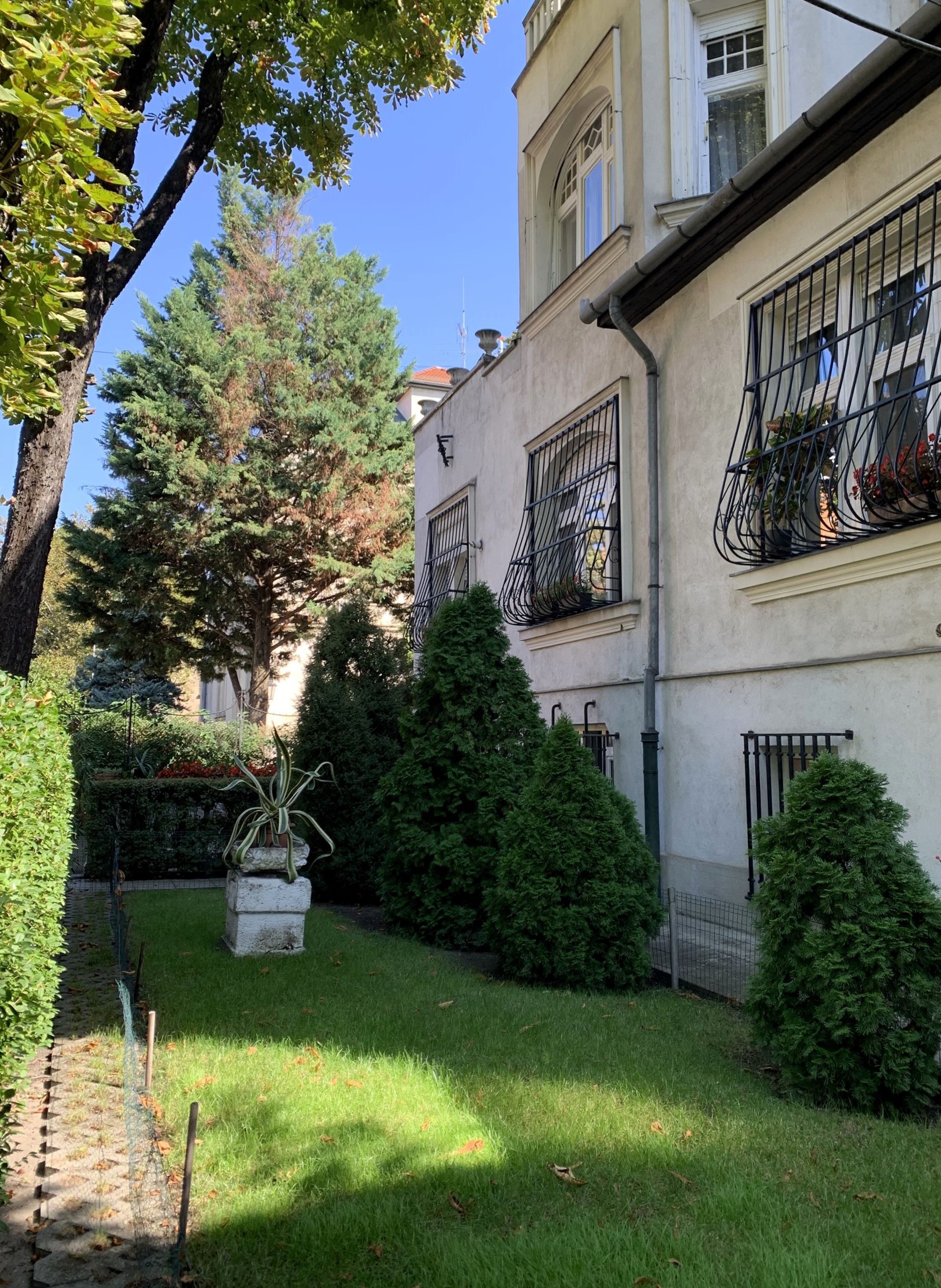 budapetrental-property-for-rent-diplomatic-area-near-andrassy-flat-rental-with-large-terrace-near-city-park41
