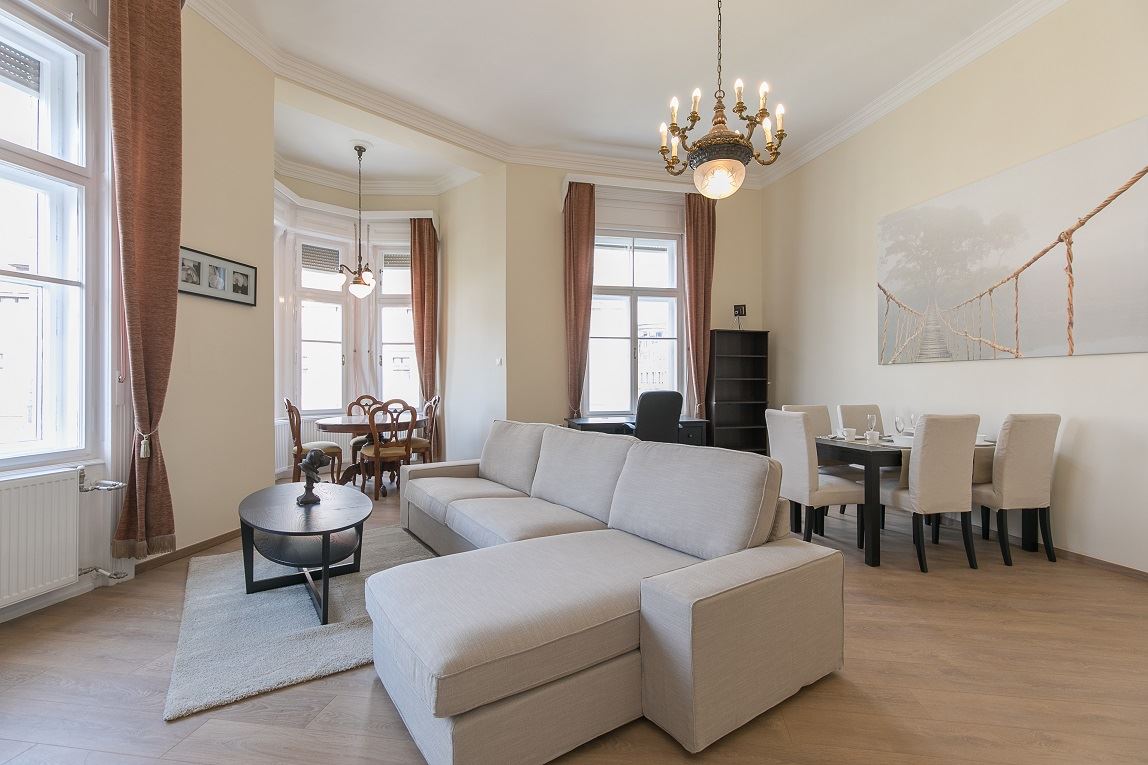 luxury-rental-apartments-budapest-luxury-real-estate-budapest-downtown-apartment-for-rent-long-term-lease-panorama-parliament-view-rental-apartment5